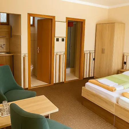 Toth Vendeghaz Konukevi Bük